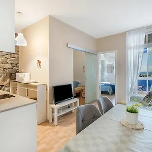 precioso-apartamento-en-los-cristianos.in-canary-islands.com/